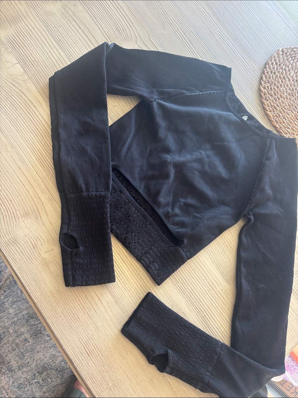 Pre-loved Free People Women’s Black Long-Sleeve Ribbed Active Top
